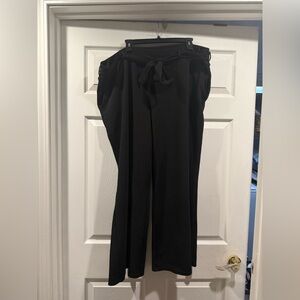 Terra & Sky Black tie waist , pocket Wide Leg Pants. Size 3x